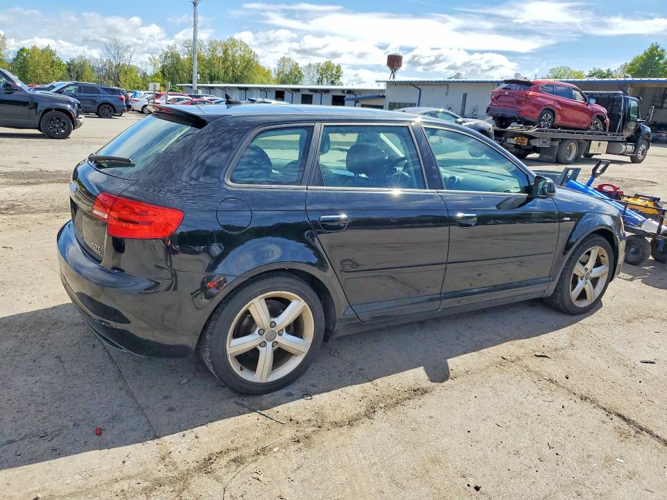 Продаж на аукціоні авто 2012 Audi A3, vin: WAUMFAFM2CA118580, номер лоту: 70185296