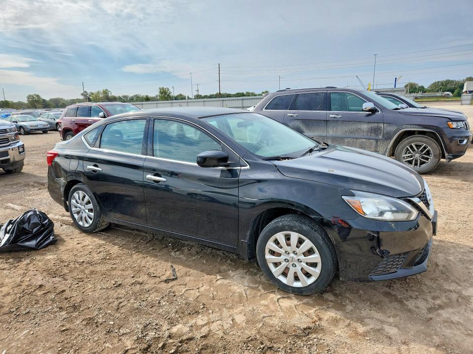 Продажа на аукционе авто 2016 Nissan Sentra, vin: 3N1AB7APXGL670304, номер лота: 70338706