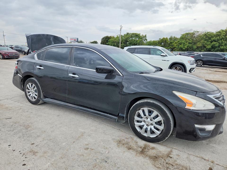 Продажа на аукционе авто 2015 Nissan Altima, vin: 1N4AL3AP0FC447272, номер лота: 71158906