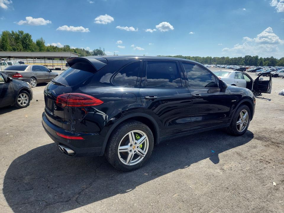 2016 Porsche Cayenne მანქანა იყიდება აუქციონზე, vin: WP1AE2A22GLA64470, აუქციონის ნომერი: 68887026