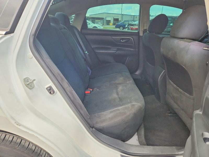 2015 Nissan Altima მანქანა იყიდება აუქციონზე, vin: 1N4AL3AP0FN906644, აუქციონის ნომერი: 69541336