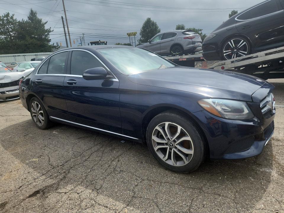 Aukcja sprzedaży 2018 Mercedes-benz C, vin: 55SWF4KBXJU238776, numer aukcji: 69358026
