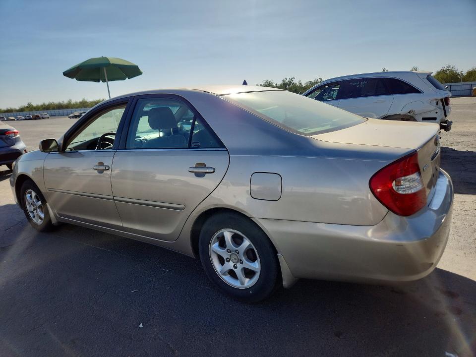 2002 Toyota Camry მანქანა იყიდება აუქციონზე, vin: 4T1BE30K62U025862, აუქციონის ნომერი: 70842666