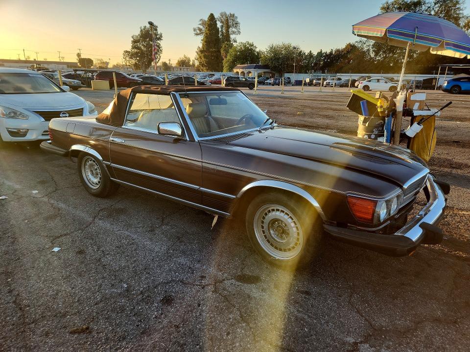 Продажа на аукционе авто 1980 Mercedes-benz Sl, vin: 10704412061390, номер лота: 70866186