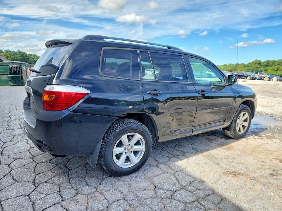 Продажа на аукционе авто 2010 Toyota Highlander, vin: 5TDBK3EH8AS037234, номер лота: 69920616