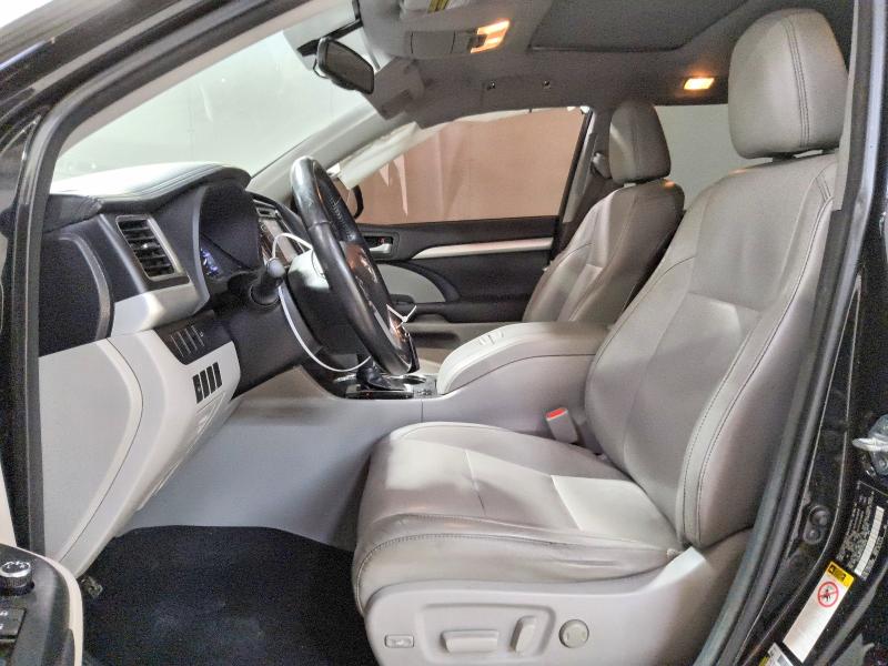 71023566 :رقم المزاد ، 5TDJKRFH1FS156795 vin ، 2015 Toyota Highlander مزاد بيع