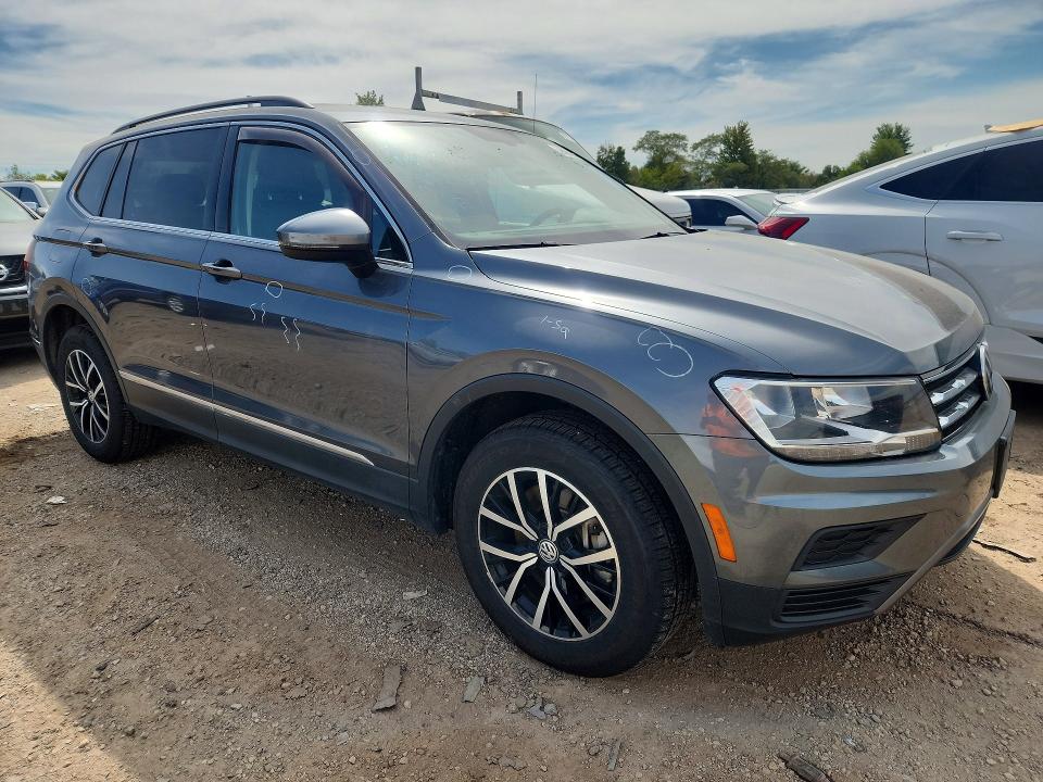 68092936 :رقم المزاد ، 3VV2B7AXXMM142965 vin ، 2021 Volkswagen Tiguan مزاد بيع