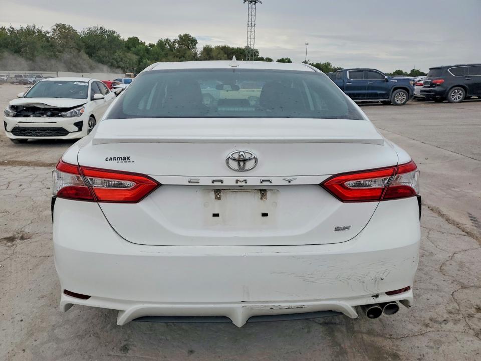 67968716 :رقم المزاد ، 4T1G11AK5LU897147 vin ، 2020 Toyota Camry مزاد بيع