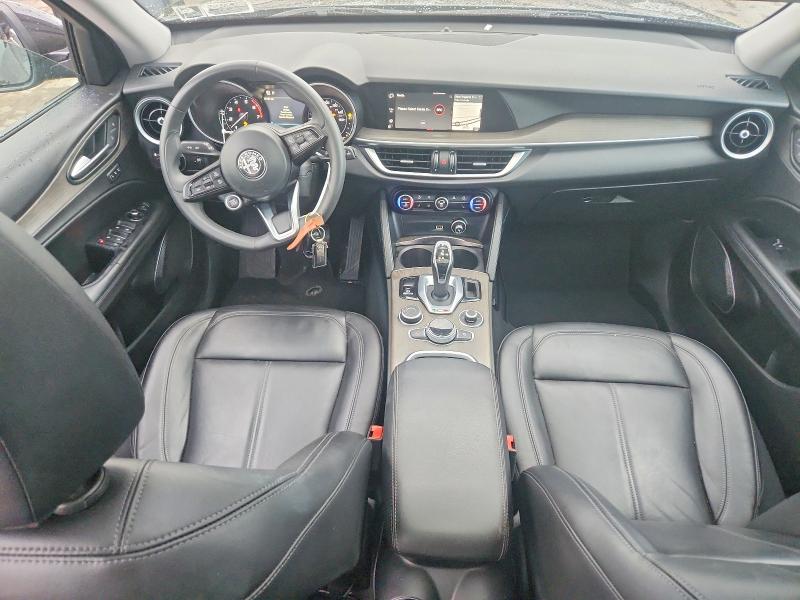 67784296 :رقم المزاد ، ZASPAKBN2M7D19629 vin ، 2021 Alfa Romeo Stelvio مزاد بيع