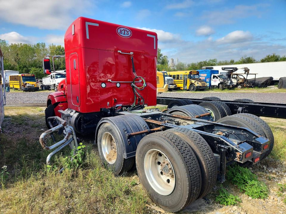 67543636 :رقم المزاد ، 1XPHA49XXDD185131 vin ، 2013 Peterbilt 386 مزاد بيع