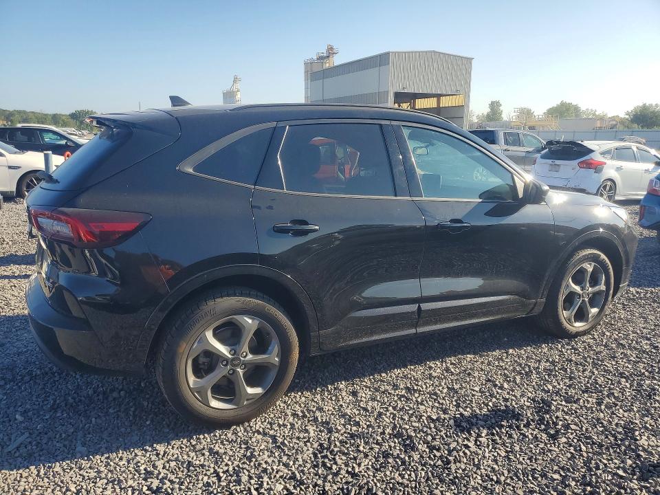 Продажа на аукционе авто 2023 Ford Escape, vin: 1FMCU9MN7PUA63042, номер лота: 67801266