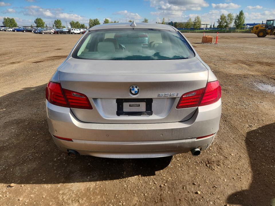 68516776 :رقم المزاد ، WBAFU7C5XBC877124 vin ، 2011 Bmw 535 مزاد بيع