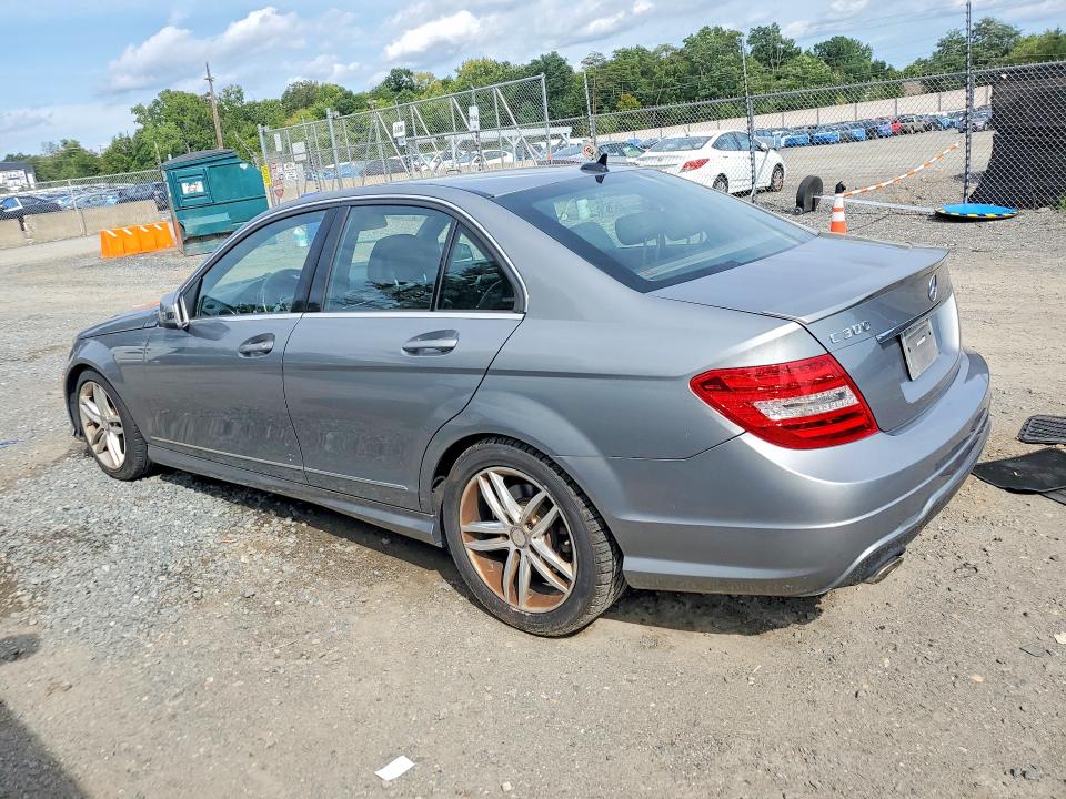 Продажа на аукционе авто 2013 Mercedes-benz C, vin: WDDGF8AB4DR256273, номер лота: 67322486