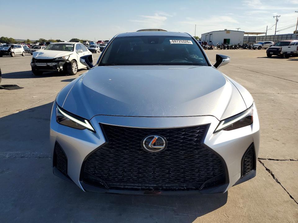 69725326 :رقم المزاد ، JTHBZ1B2XS5086411 vin ، 2025 Lexus Is 350 مزاد بيع