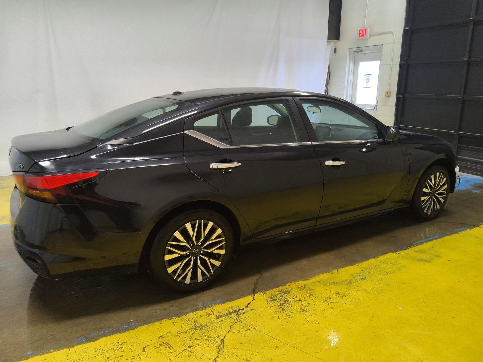 Продаж на аукціоні авто 2023 Nissan Altima, vin: 1N4BL4DV2PN315351, номер лоту: 68577546