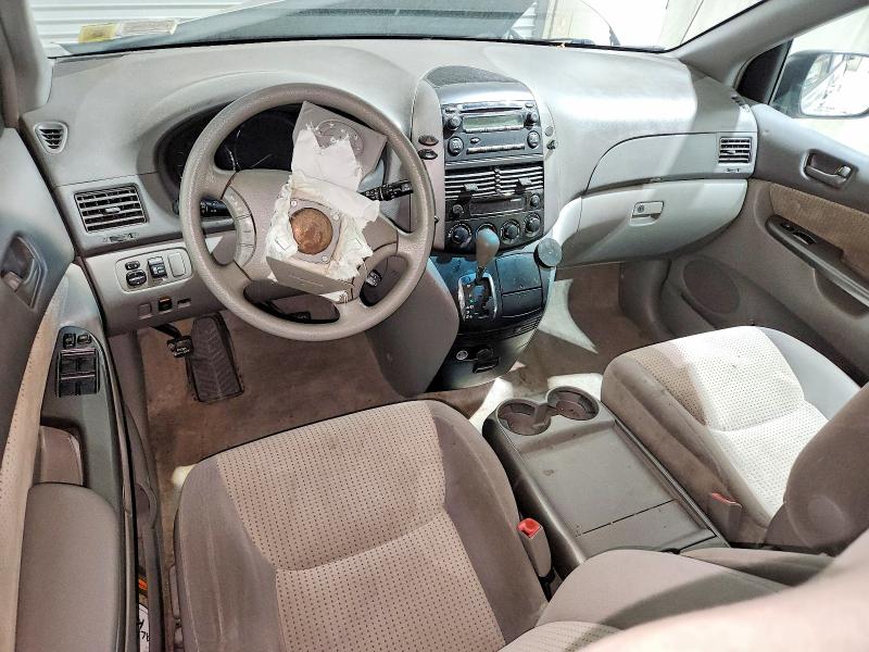 2010 Toyota Sienna მანქანა იყიდება აუქციონზე, vin: 5TDKK4CC6AS321880, აუქციონის ნომერი: 69006176