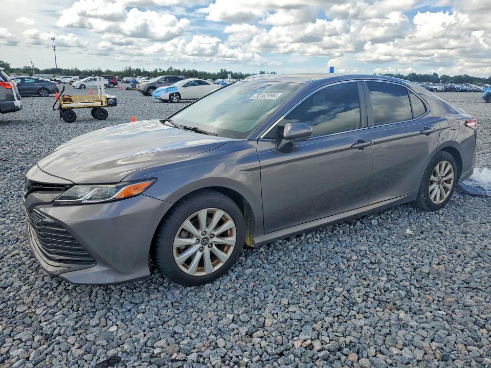 Продажа на аукционе авто 2018 Toyota Camry, vin: 4T1B11HK4JU639005, номер лота: 70162996