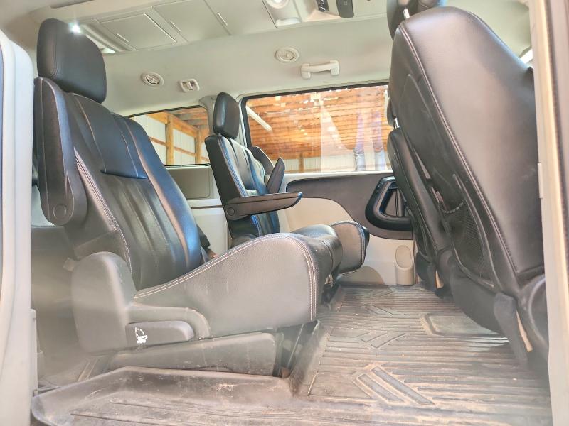 68046846 :رقم المزاد ، 2C4RC1BG4ER448608 vin ، 2014 Chrysler Town & Country مزاد بيع