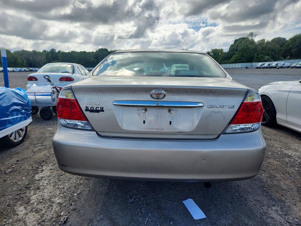 2006 Toyota Camry მანქანა იყიდება აუქციონზე, vin: 4T1BE32K56U721406, აუქციონის ნომერი: 69205066