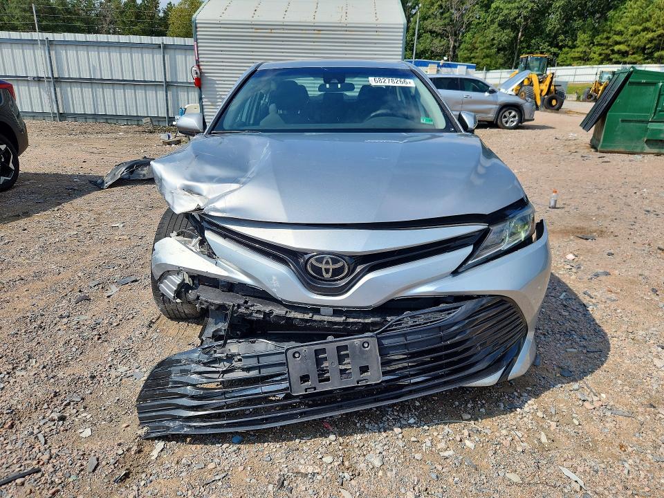 Продаж на аукціоні авто 2020 Toyota Camry, vin: 4T1C11AKXLU918802, номер лоту: 68278266
