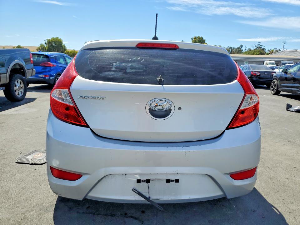 68226086 :رقم المزاد ، KMHCT5AE2HU342755 vin ، 2017 Hyundai Accent مزاد بيع
