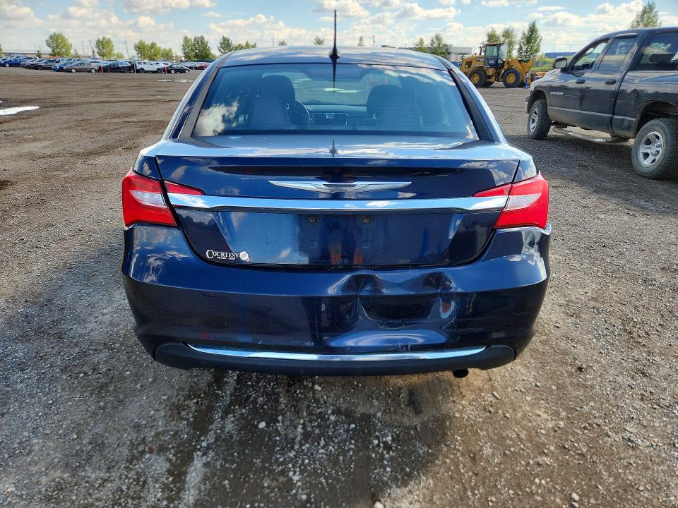 68018026 :رقم المزاد ، 1C3CCBAB4CN296362 vin ، 2012 Chrysler 200 مزاد بيع
