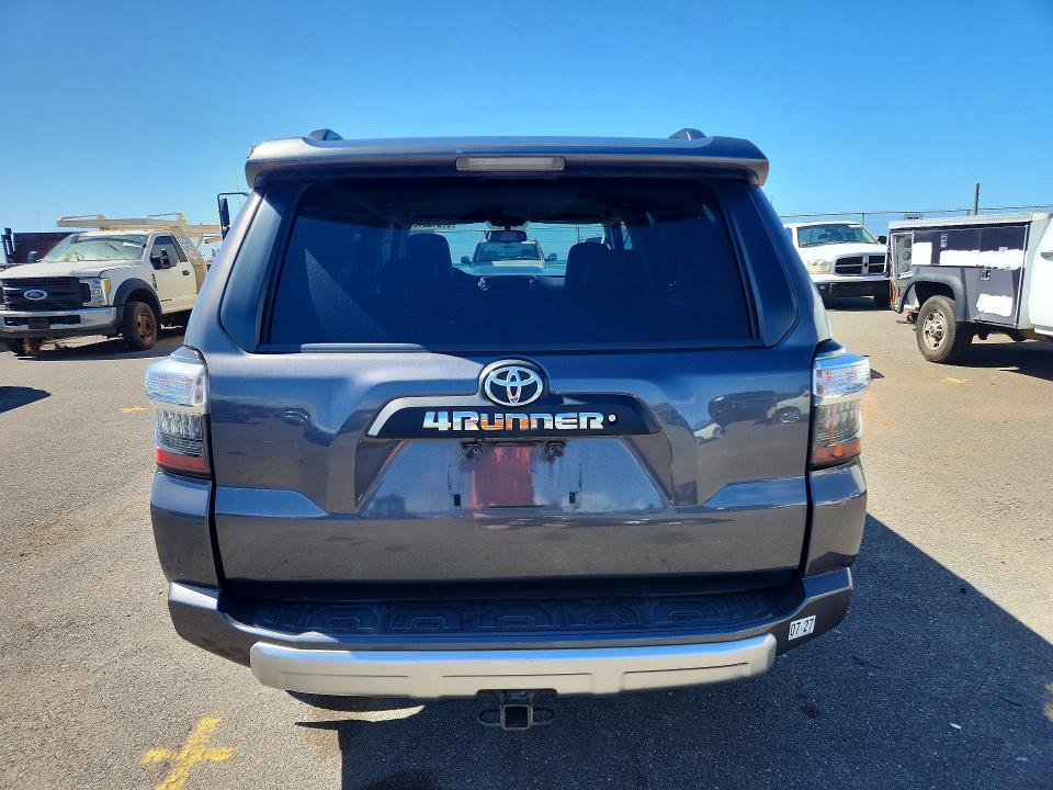 Продаж на аукціоні авто 2017 Toyota 4runner, vin: JTEBU5JR2H5439668, номер лоту: 67545346