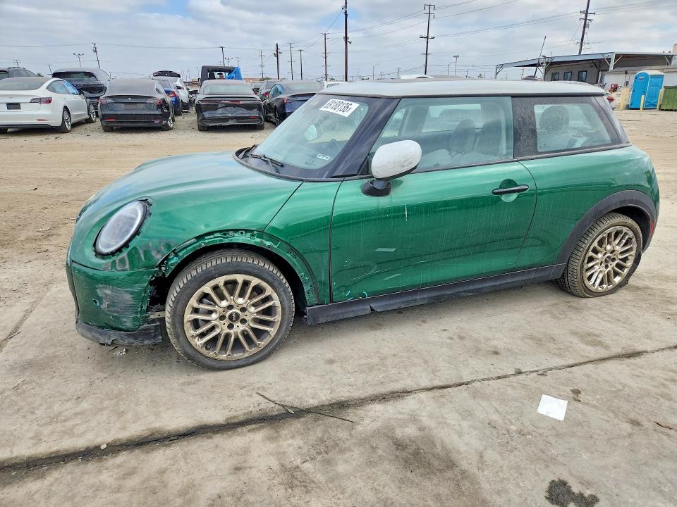 2025 Mini Cooper მანქანა იყიდება აუქციონზე, vin: WMW23GD02S2W33784        , აუქციონის ნომერი: 69188136