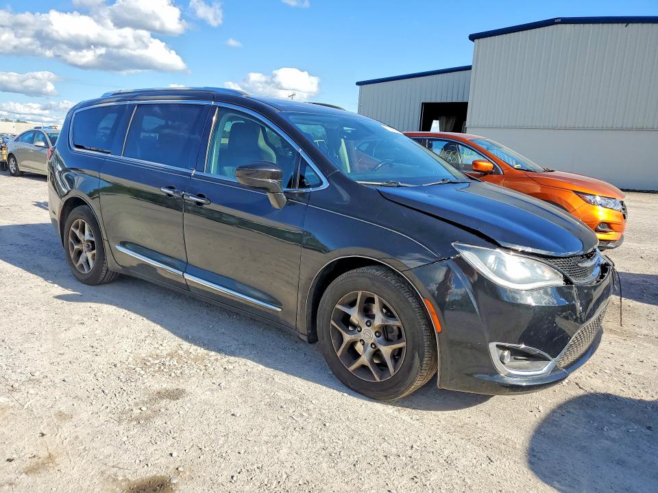 Продаж на аукціоні авто 2018 Chrysler Pacifica, vin: 2C4RC1EG7JR227560, номер лоту: 67853516