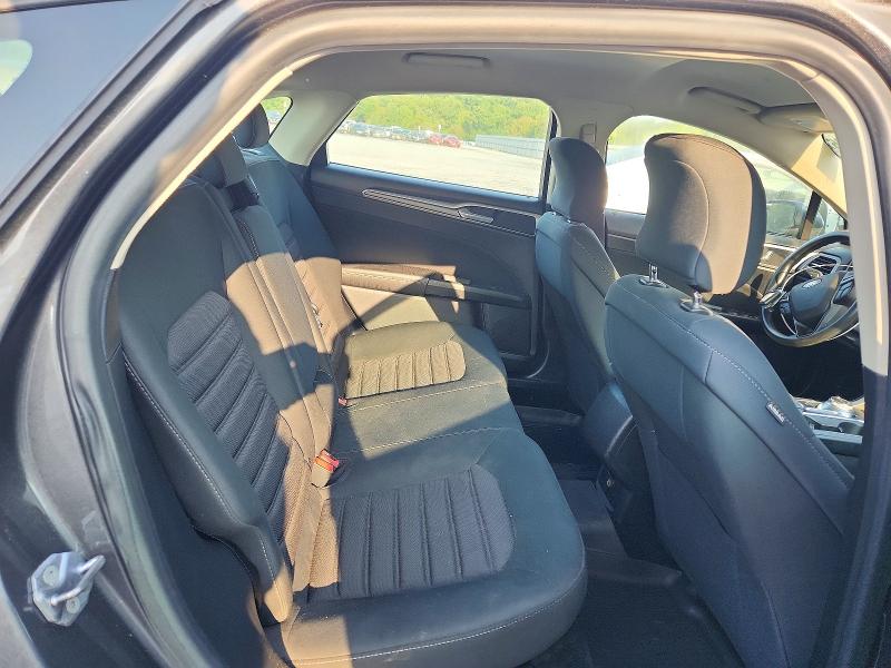 69067136 :رقم المزاد ، 3FA6P0H76JR131254 vin ، 2018 Ford Fusion مزاد بيع