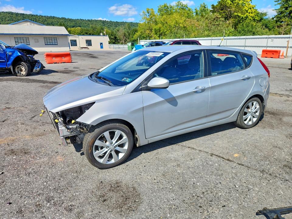 2012 Hyundai Accent მანქანა იყიდება აუქციონზე, vin: KMHCU5AE5CU040916, აუქციონის ნომერი: 68988906