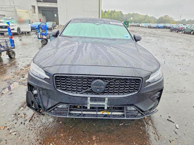 Продажа на аукционе авто 2023 Volvo S60, vin: 7JRL12FH5PG236276, номер лота: 69358416