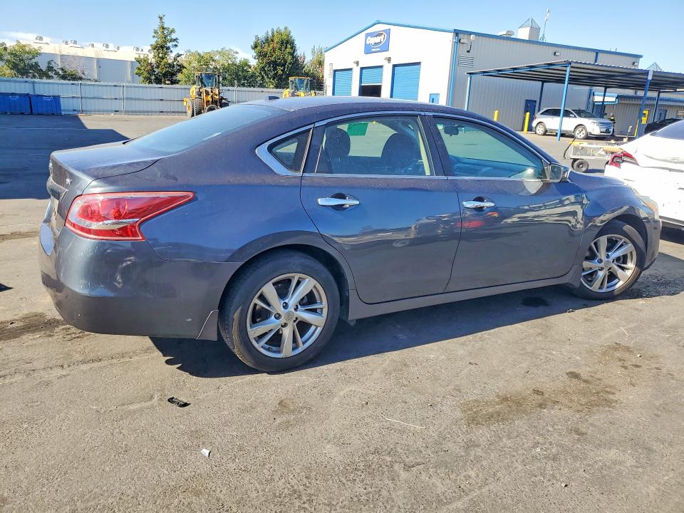 2013 Nissan Altima მანქანა იყიდება აუქციონზე, vin: 1N4AL3AP8DN483583, აუქციონის ნომერი: 69059896