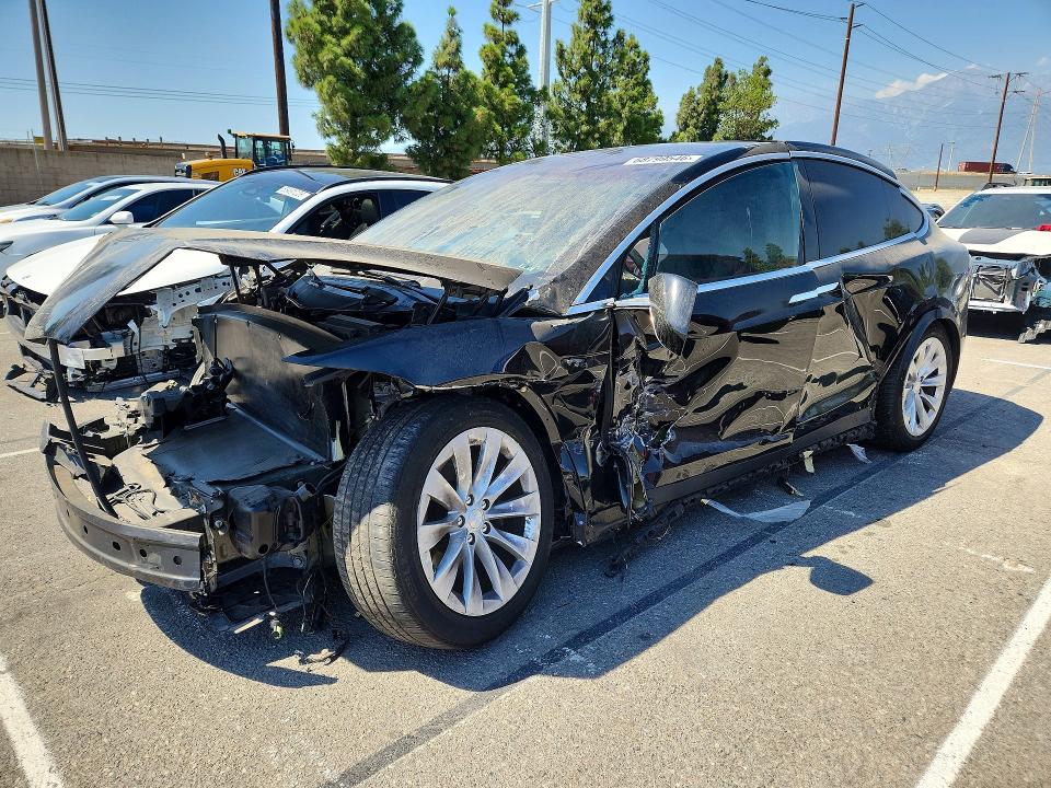 Auction sale of the 2018 Tesla Model X, vin: 5YJXCBE26JF116009, lot number: 68799546