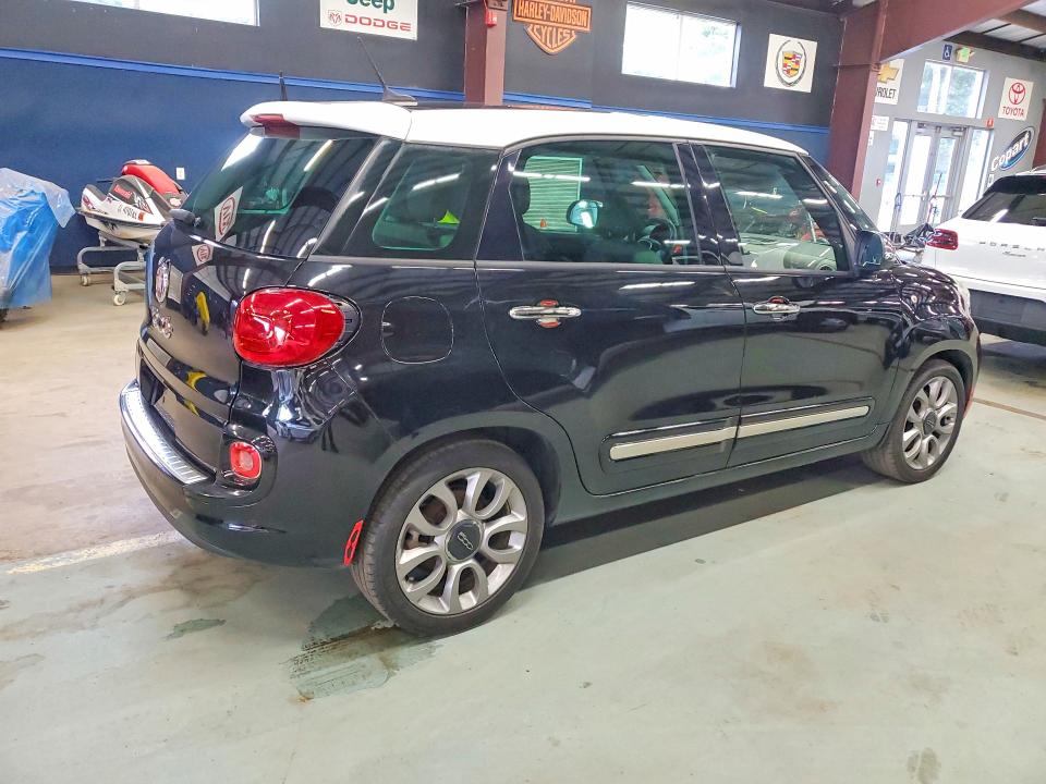 67660306 :رقم المزاد ، ZFBCFACH6EZ015207 vin ، 2014 Fiat 500l مزاد بيع