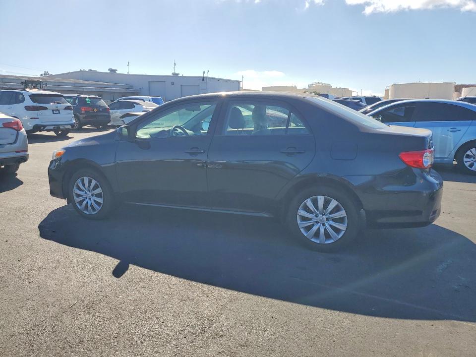 69356796 :رقم المزاد ، 2T1BU4EE3CC805963 vin ، 2012 Toyota Corolla مزاد بيع