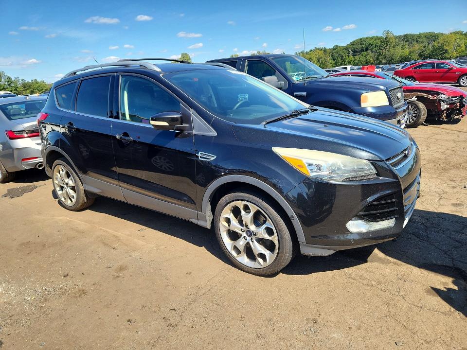 Продажа на аукционе авто 2015 Ford Escape, vin: 1FMCU9J90FUA29966, номер лота: 67393816