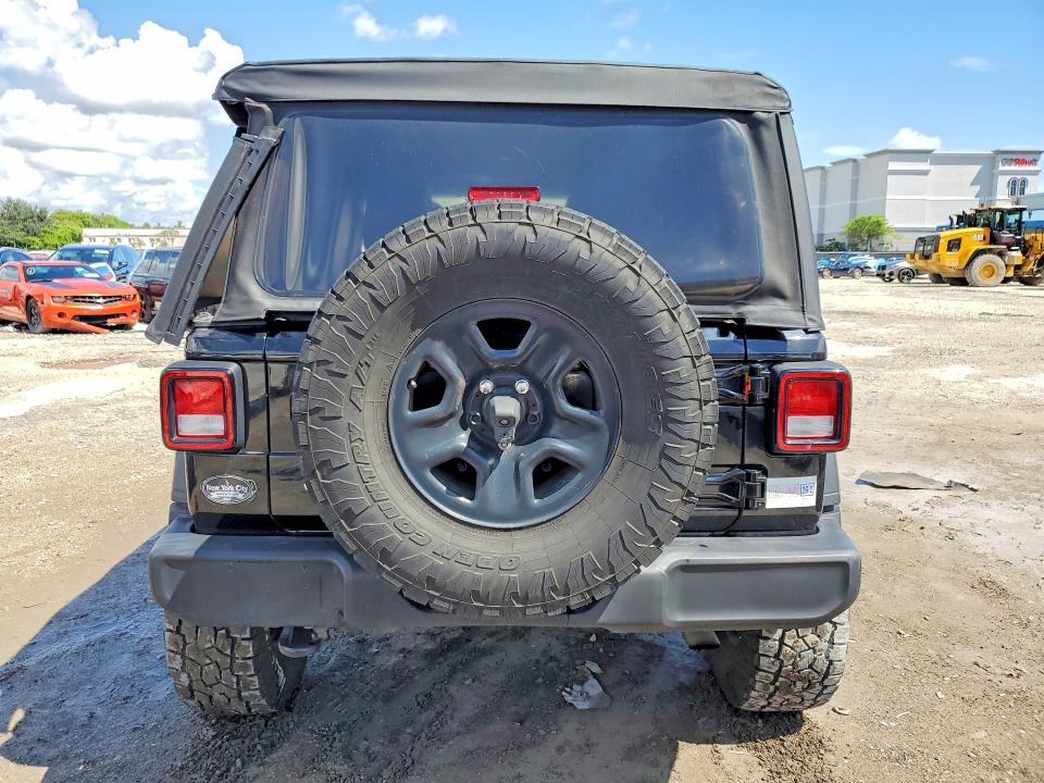2018 Jeep Wrangler Unlimited მანქანა იყიდება აუქციონზე, vin: 1C4HJXDG5JW151978, აუქციონის ნომერი: 67884196