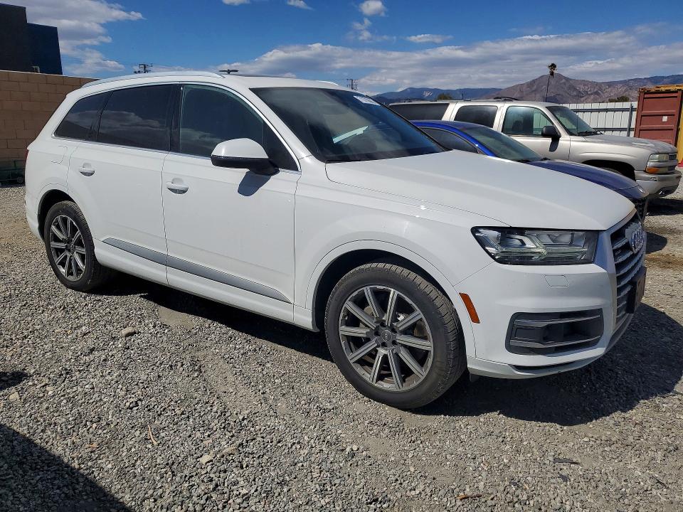Продаж на аукціоні авто 2018 Audi Q7, vin: WA1LAAF71JD044663, номер лоту: 71070626