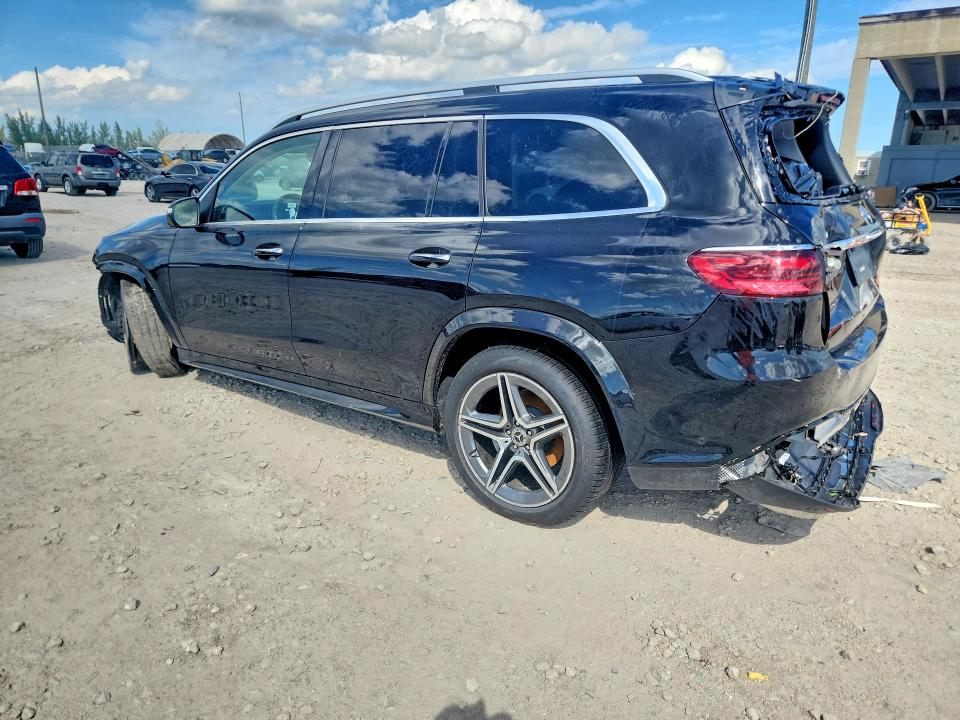 70271826 :رقم المزاد ، 4JGFF5KE0TB633715 vin ، 2026 Mercedes-benz Gls مزاد بيع