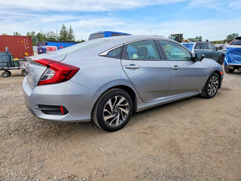Продажа на аукционе авто 2018 Honda Civic, vin: 2HGFC2F68JH029723, номер лота: 69215246