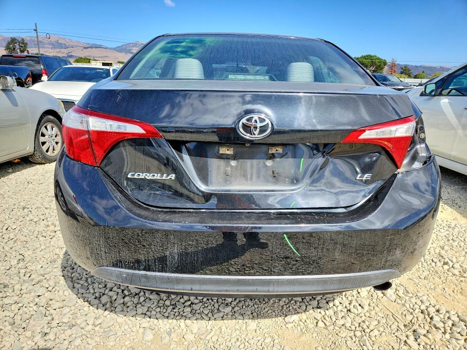 Продаж на аукціоні авто 2015 Toyota Corolla, vin: 5YFBURHE3FP246945, номер лоту: 68712636