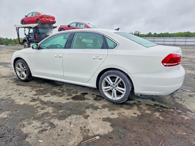 70120576 :رقم المزاد ، 1VWBN7A34EC055629 vin ، 2014 Volkswagen Passat مزاد بيع