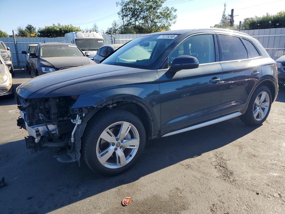 2018 Audi Q5 მანქანა იყიდება აუქციონზე, vin: WA1ANAFY7J2003101, აუქციონის ნომერი: 71075246