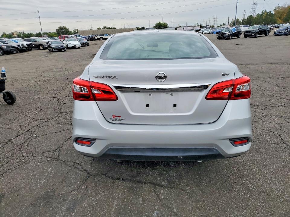 2019 Nissan Sentra მანქანა იყიდება აუქციონზე, vin: 3N1AB7AP2KY327935, აუქციონის ნომერი: 70932626