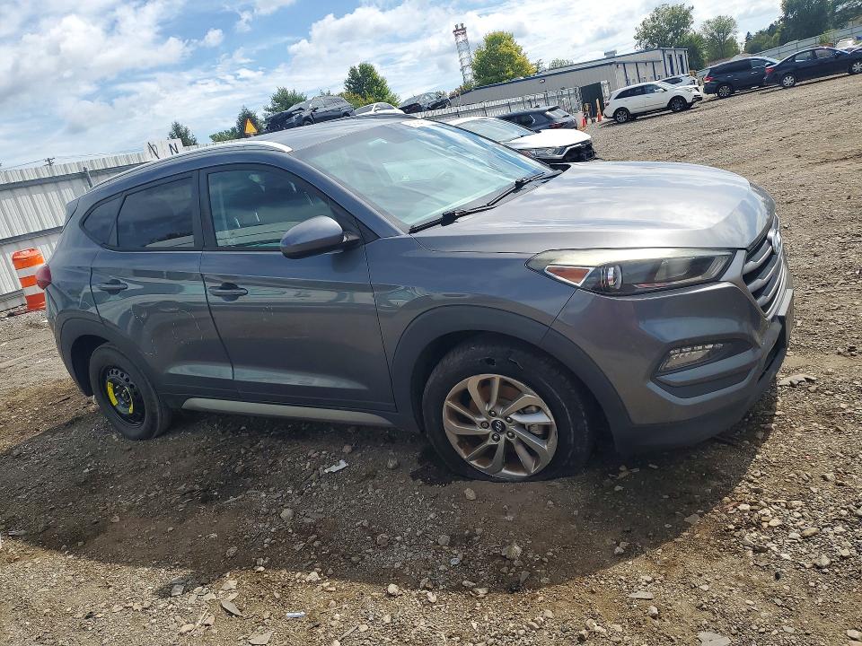 2017 Hyundai Tucson მანქანა იყიდება აუქციონზე, vin: KM8J3CA49HU278748, აუქციონის ნომერი: 67694176