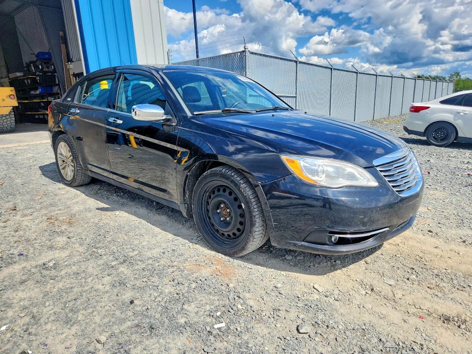 67499996 :رقم المزاد ، 1C3CCBCG8DN667369 vin ، 2013 Chrysler 200 مزاد بيع