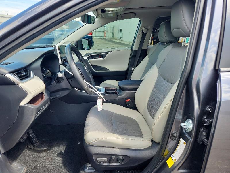 Продажа на аукционе авто 2021 Toyota Rav4, vin: JTMY1RFV3MD083574, номер лота: 68843086