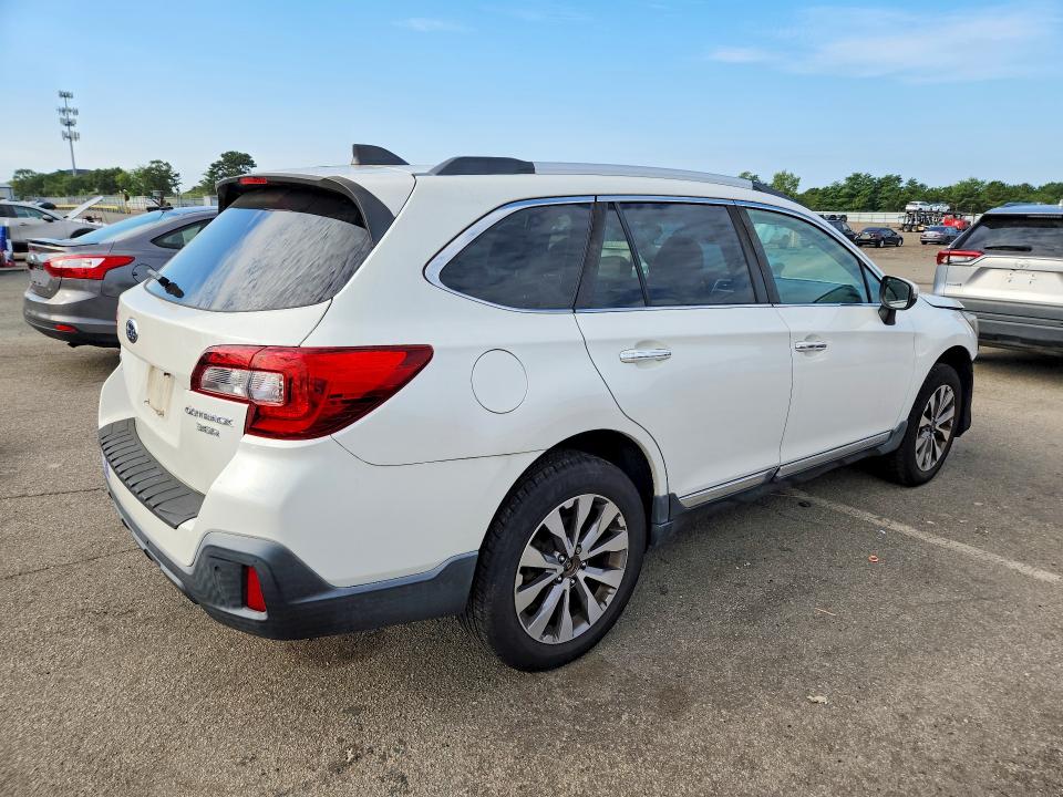 2018 Subaru Outback მანქანა იყიდება აუქციონზე, vin: 4S4BSETC5J3212488, აუქციონის ნომერი: 67729806
