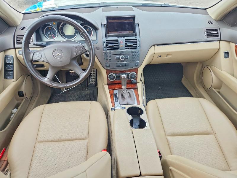 2011 Mercedes-benz C მანქანა იყიდება აუქციონზე, vin: WDDGF8BB4BR167508, აუქციონის ნომერი: 70213256